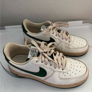 Nike Air Force 1 White and Green Sneakers